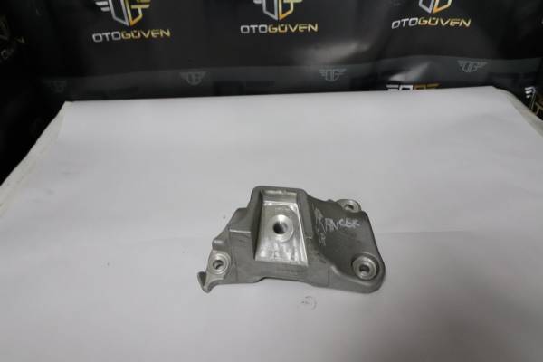 FORD RANGER 2.2 TDCİ ÇIKMA PARÇA  2013-2015 MOTOR KULAĞI